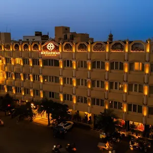 3* Hotel New Broadway