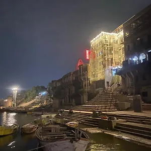 3* Hotel Sita Palace On Heritage Ghats Of Benaras